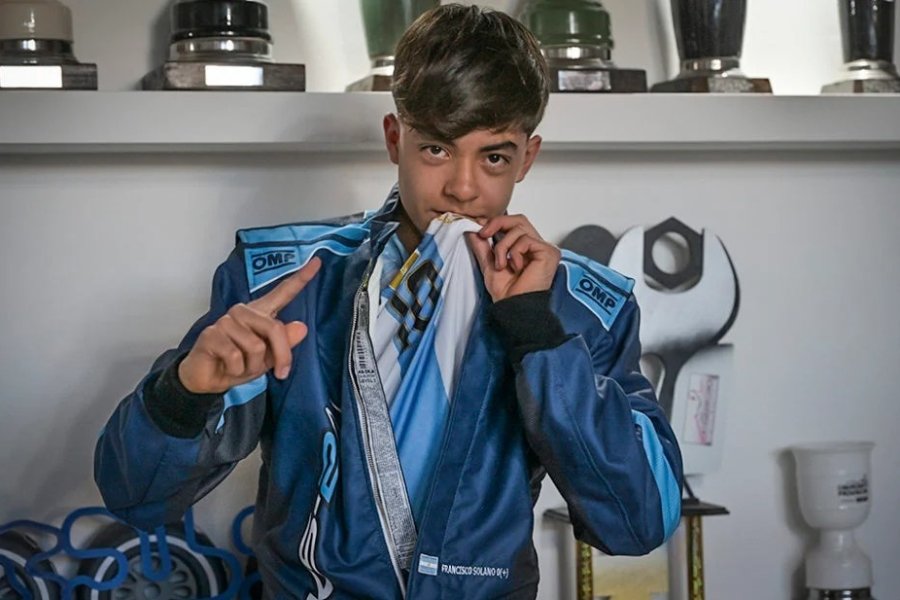 Francisco Solano, piloto puntano de karting.