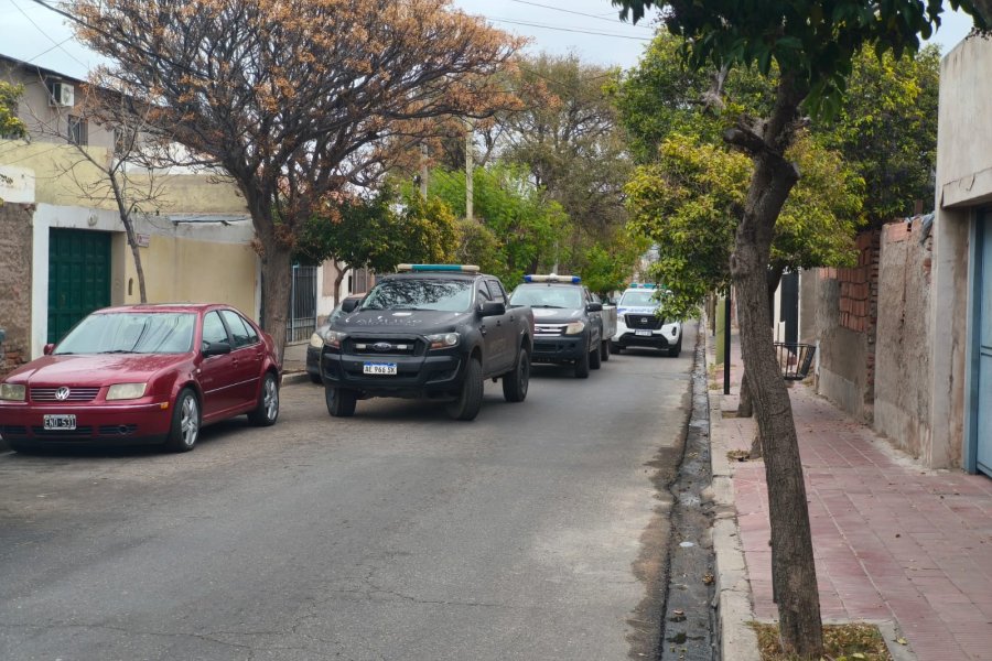 Allanamiento en calle 9 de Julio.